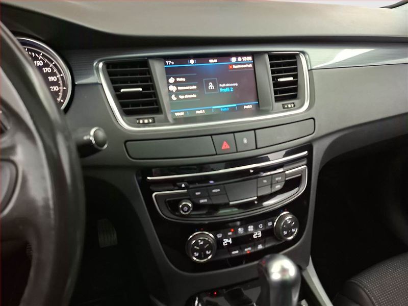 Peugeot 508 (2017) 2.0 BlueHDi, Automat, Kůže - fotka 12 z 22