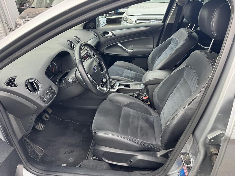 Ford Mondeo 1,6EcoBoost Titanium Plus, ČR - fotka 5 z 23