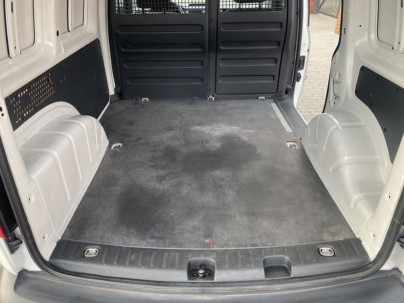 Volkswagen Caddy (2019) 1.2TSi,KLIMA, NAJ.125TIS.KM - fotka 35 z 42