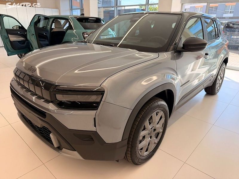 Jeep Avenger (2026) Altitude 1.2 Turbo e-Hybrid 11 - fotka 16 z 16