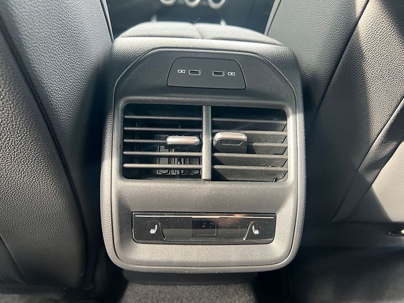 Škoda Superb Sportline  2,0TDI 142kW DSG 4x - fotka 7 z 8