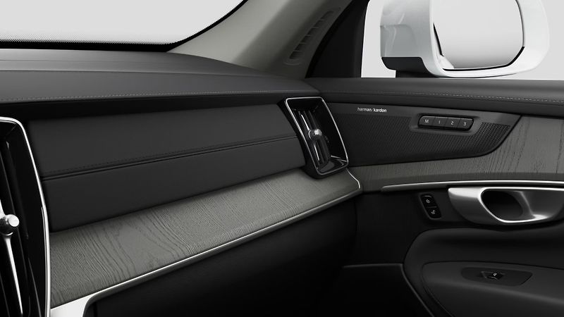 Volvo XC90 (2026) Plus Bright, vzudch. pod.,406k - fotka 10 z 11