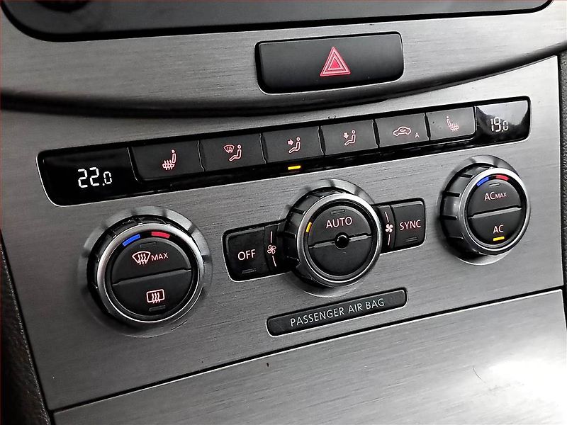 Volkswagen Passat (2012) 2.0 TDI, Park. senzory - fotka 17 z 17