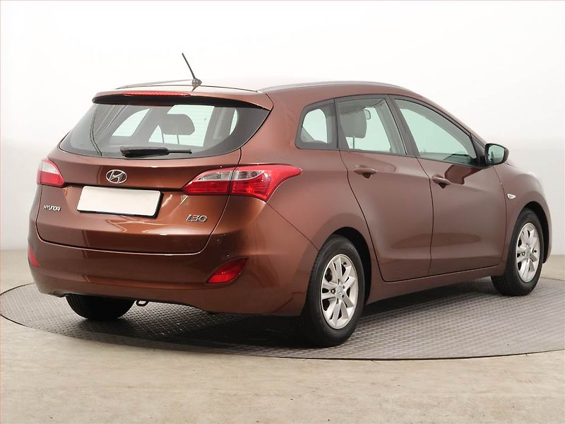 Hyundai i30 (2013) 1.6 MPI, ČR,1.maj, Serv.kniha - fotka 5 z 13