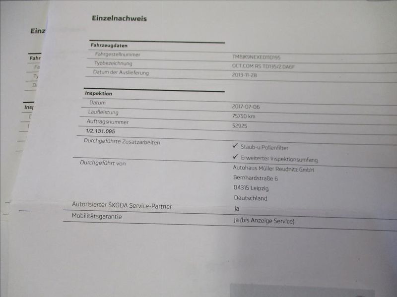Škoda Octavia 2,0 TDI RS, DSG,serviska,navi, - fotka 36 z 42
