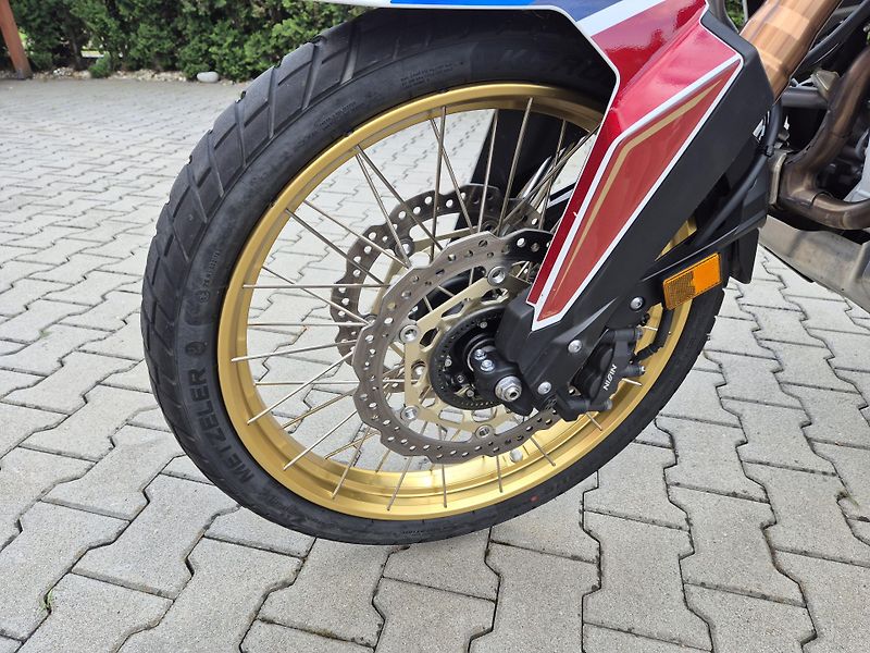 Honda CRF 1100 L Africa Twin Adventure Sports DCT (2022) - fotka 11 z 16