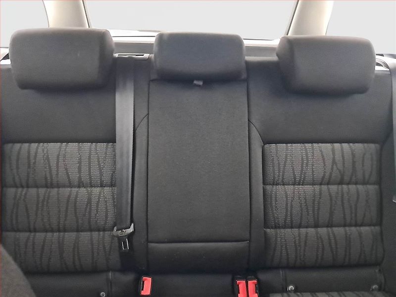 Škoda Octavia (2012) Ambition 2.0 TDI, Automat - fotka 10 z 18
