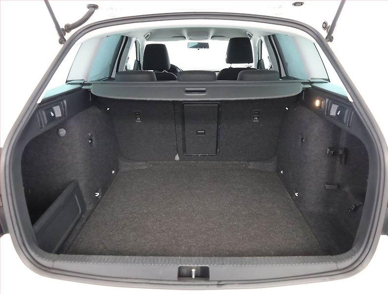 Škoda Octavia (2019) Ambition Plus 1.5 TSI, Automat - fotka 14 z 15