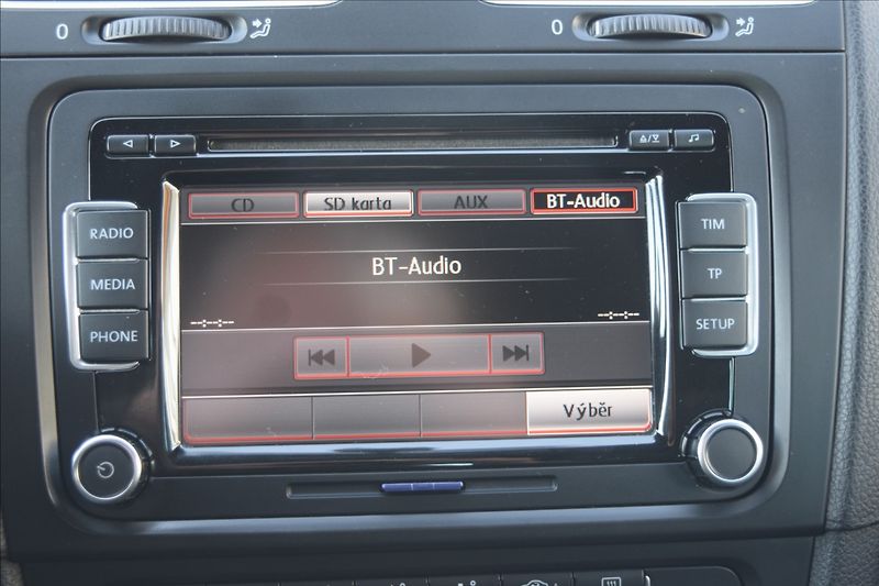 Volkswagen Golf 2,0 GTI 6 PO SERVISE AUTOMAT - fotka 34 z 45