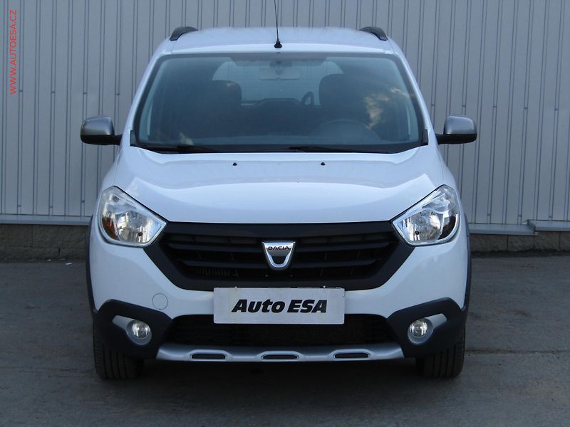 Dacia Lodgy (2016) 1.2 TCe, ČR - fotka 2 z 15