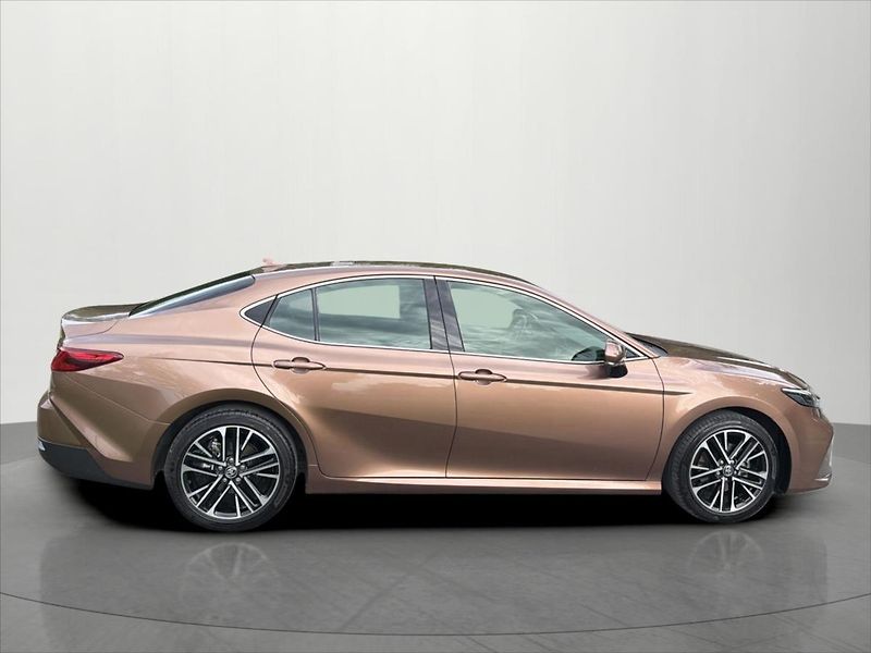 Toyota Camry 2,5 - fotka 34 z 36