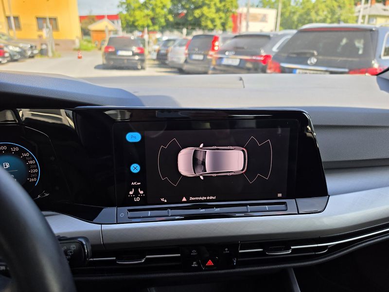 Volkswagen Golf 1.5TSI 8 Automat Led  Virtual  - fotka 25 z 29