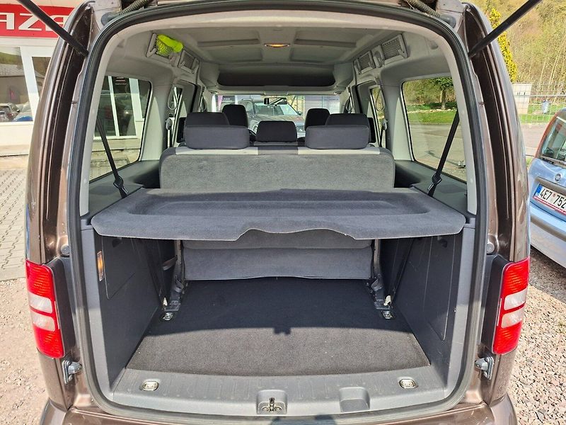 Volkswagen Caddy (2014) MAXI 1.6TDI 75kW -ČR-7.MÍST - fotka 31 z 46