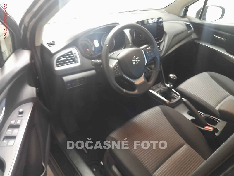 Suzuki S-Cross (2023) 1.4, 1.maj,ČR, servis.kniha - fotka 3 z 3