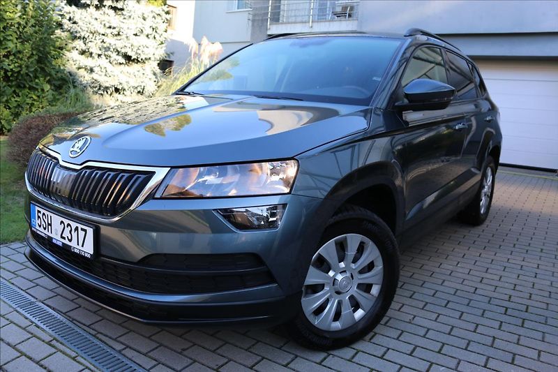 Škoda Karoq 1,0 85kW, ČR, 45000 KM - fotka 1 z 36