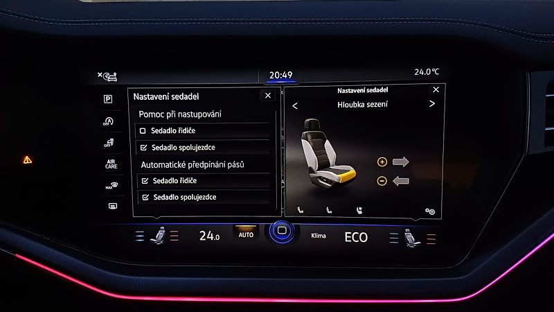 Volkswagen Touareg R-LINE TDI 210kW-ČR-NEHAV-DPH- - fotka 32 z 39