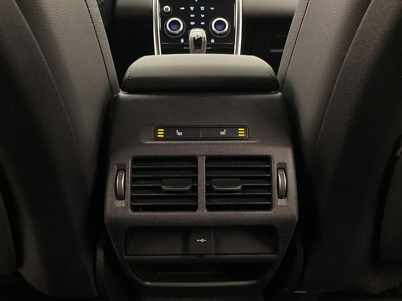 Land Rover Discovery Sport D150 S AWD AUT CZ - fotka 30 z 41
