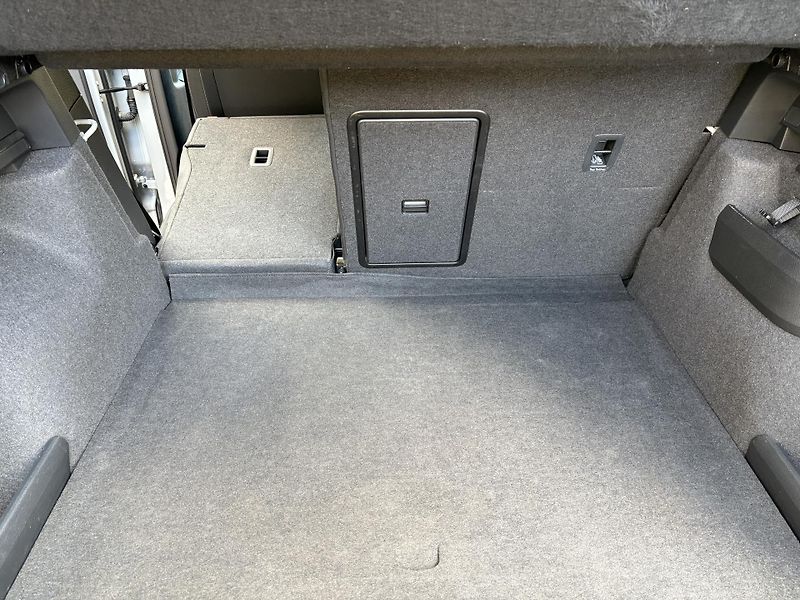 Škoda Karoq (2022) 2.0TSi 140kW 4x4SPORTLINE      - fotka 45 z 45