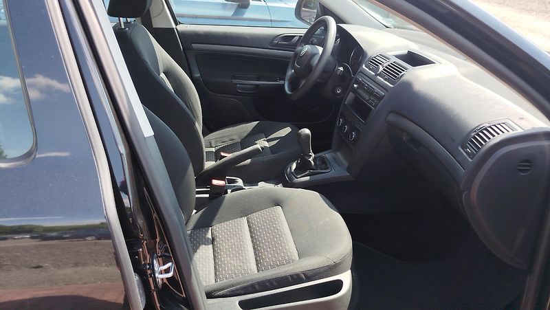 Škoda Octavia (2011) 1.4 tsi  TOP STAV - fotka 6 z 27