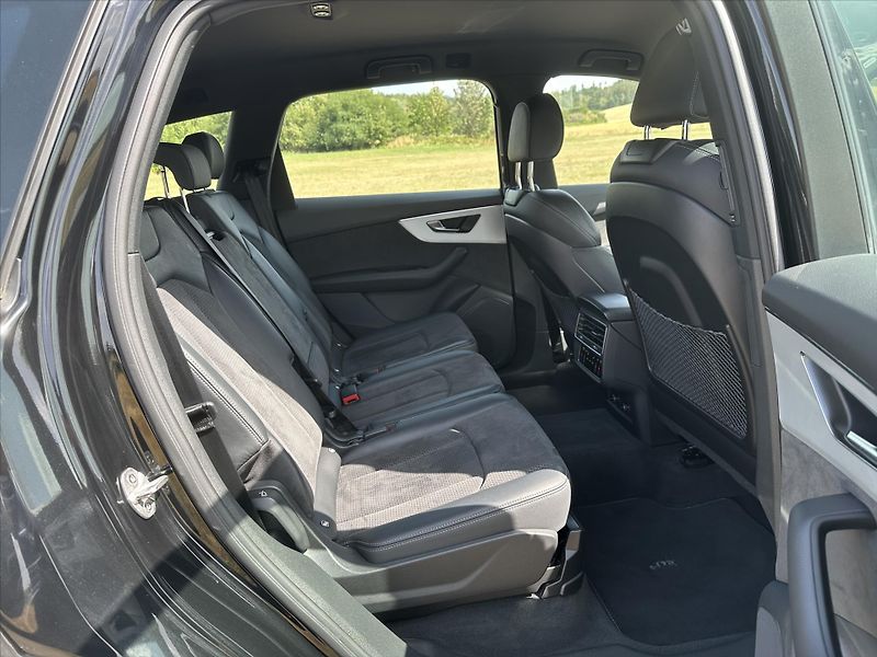 Audi Q7 3.0 - fotka 27 z 36