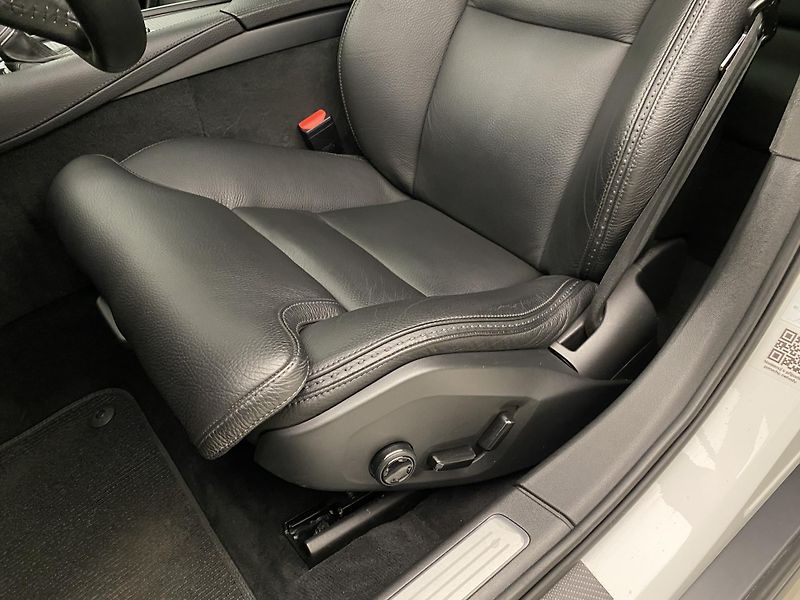 Volvo V90 CC T5 AWD MOMENTUM REZERVACE - fotka 24 z 46