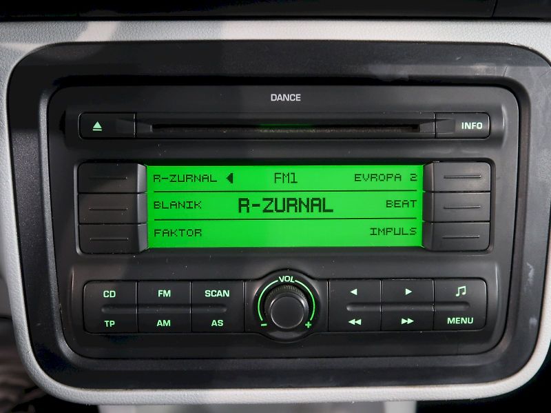 Škoda Roomster (2007) STYLE 1.4i 16V 63KW TAŽNÉ - fotka 19 z 26
