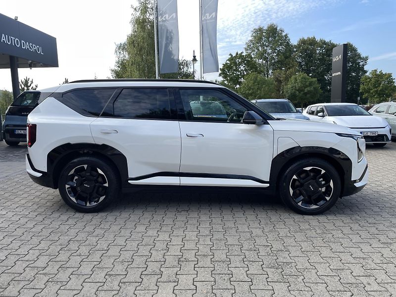 Kia EV5 (2026) 4x4 GT-Line EvoPark+Tech+PNS - fotka 2 z 28