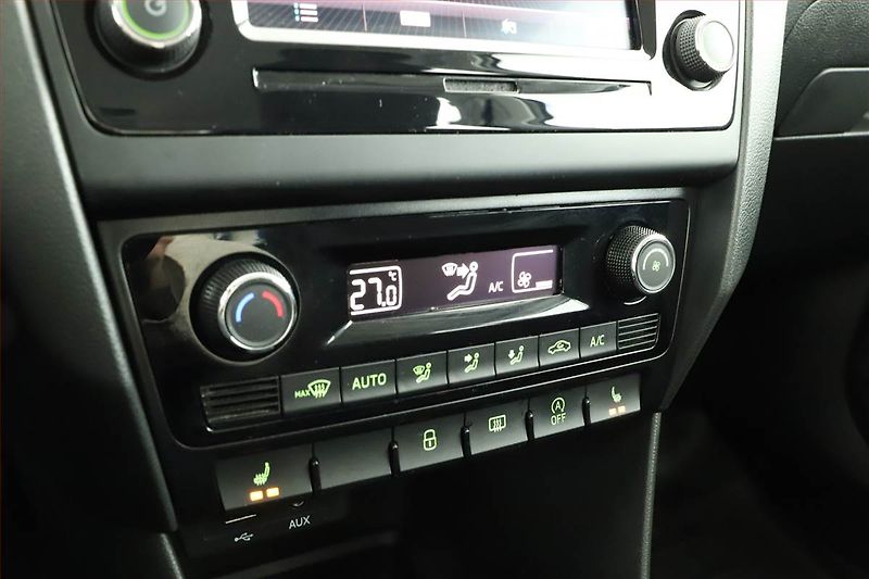 Škoda Rapid (2017) 1.0 TSI, Park. senzory - fotka 9 z 14