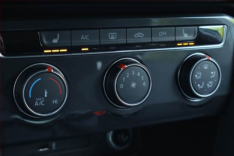 Volkswagen Tiguan (2019) 1.5 TSI, Tempomat - fotka 13 z 20
