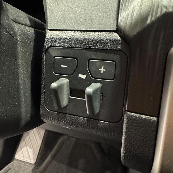 Toyota 4Runner (2026) 2.4 i-FORCE MAX Hybrid - fotka 24 z 31
