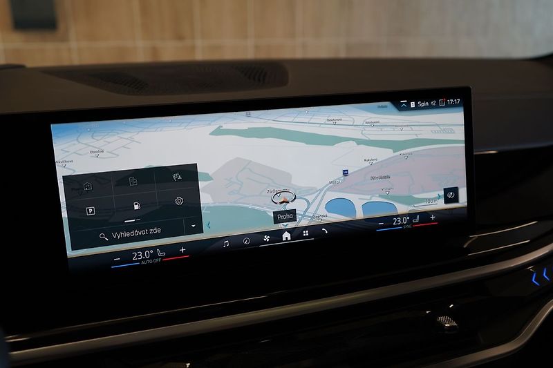 BMW X5 40d xDrive, Tažné, Panorama - fotka 32 z 50
