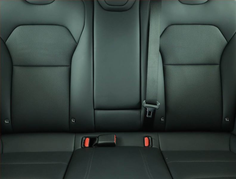 Tesla Model 3 (2023) Standard Range LFP, SoH 96% - fotka 10 z 22