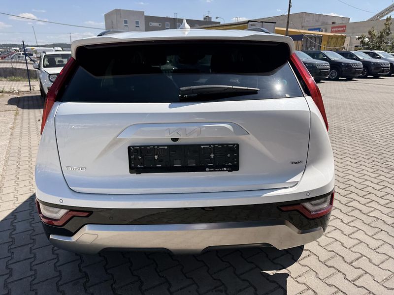 Kia Niro (2023) 1.6 GDI,HEV,REZERVOVÁNO - fotka 16 z 43