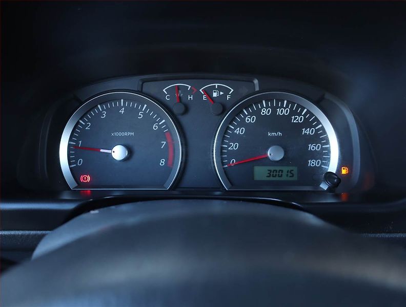 Suzuki Jimny (2012) 1.3 16V, 4X4, Park. senzory - fotka 11 z 13