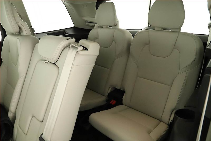 Volvo XC90 (2023) B5 AWD - fotka 16 z 21