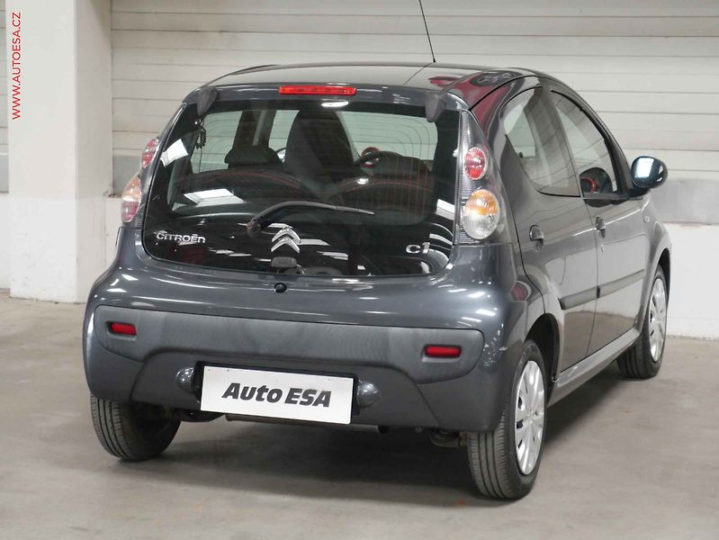 Citroën C1 (2014) 1.0i, ČR, servis.kniha, AC - fotka 6 z 14