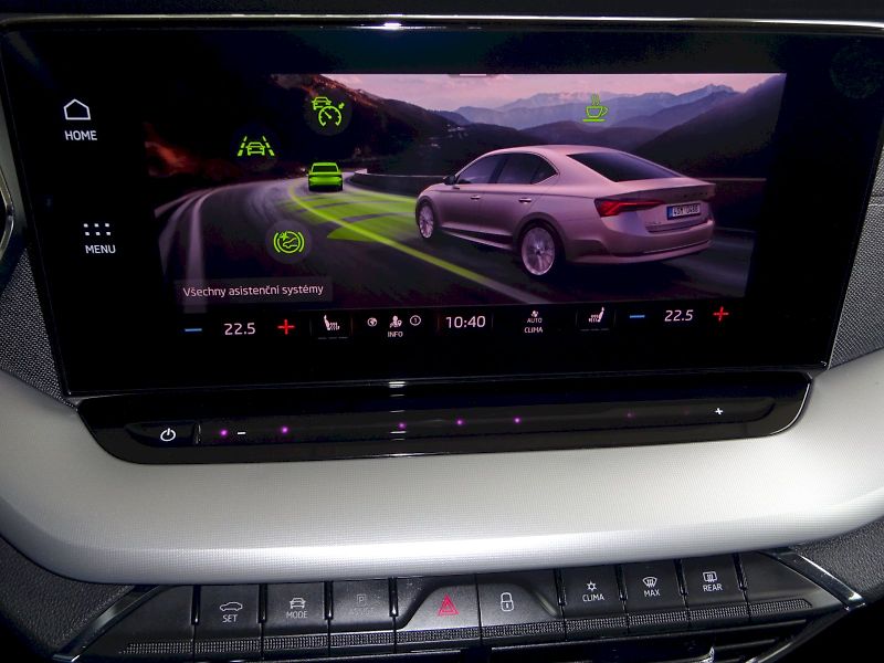 Škoda Octavia (2023) STYLE PLUS TD 85/2.0 M6F + taž - fotka 18 z 21