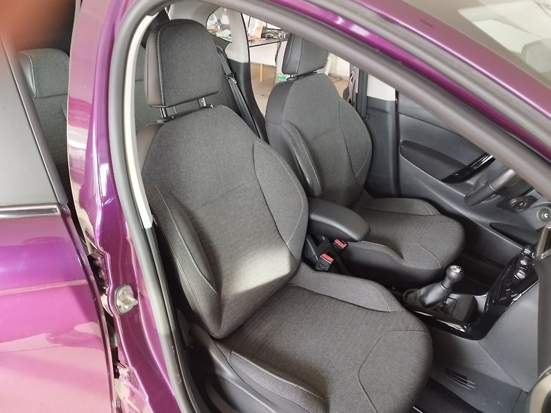 Citroën C3 (2016) 1,2I,60KW,KLIMA,LED,SERVISKA - fotka 14 z 26