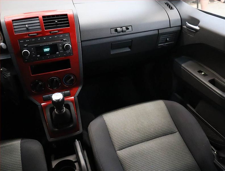 Dodge Caliber (2010) 2.0 CRDi, po STK, Tažné - fotka 8 z 18