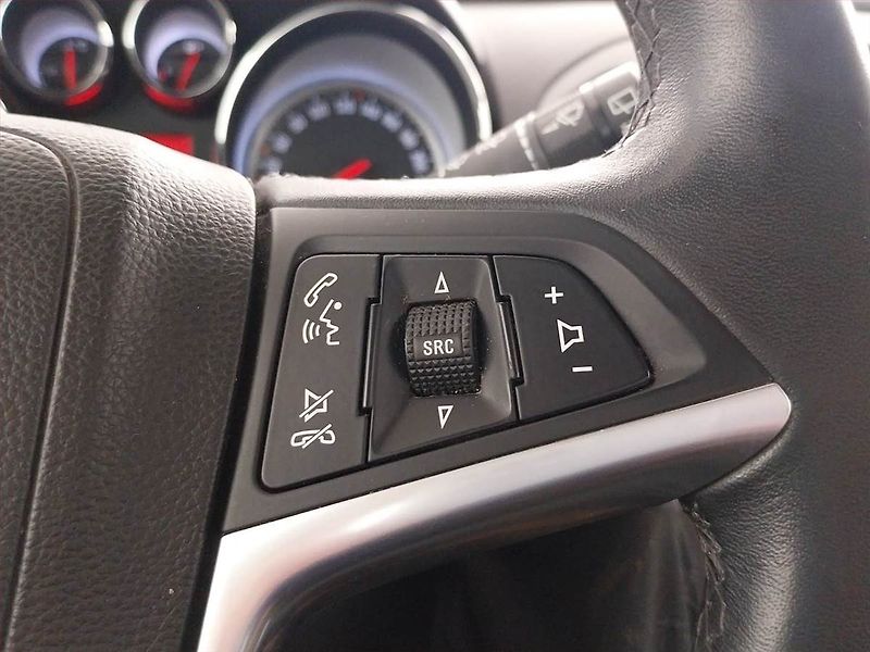 Opel Astra (2013) 1.4 T, ČR,1.maj, Tempomat - fotka 16 z 18