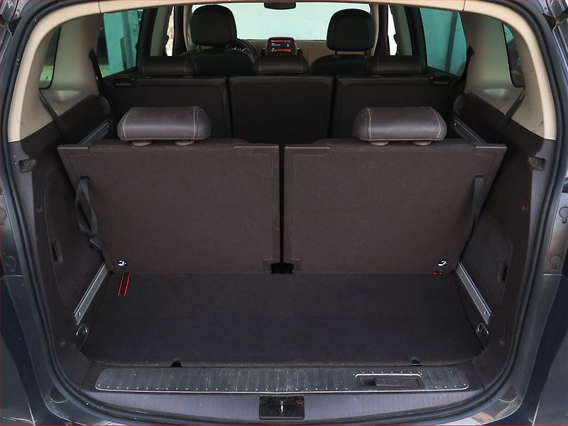 Opel Zafira (2014) 1.6 CDTI, 7 míst, Navi - fotka 15 z 22