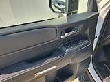 Toyota Land Cruiser 2.8 D-4D 6AT Executive MHEV AW - náhled 12