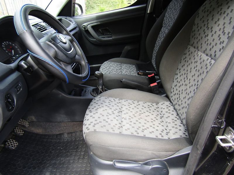 Škoda Praktik (2011) 1.2 TDI 55kW KLIMA - fotka 15 z 25