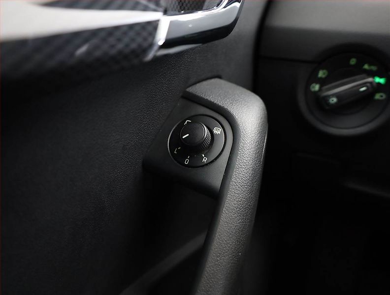 Škoda Octavia (2014) RS 2.0 TDI, Automat, Kůže - fotka 18 z 20