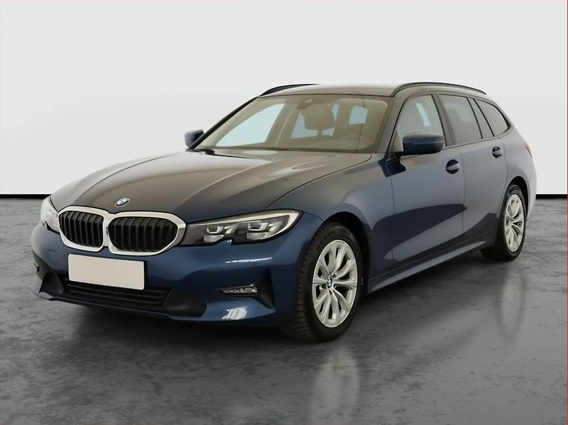 BMW Řada 3 (2022) 320 d xDrive - fotka 2 z 18