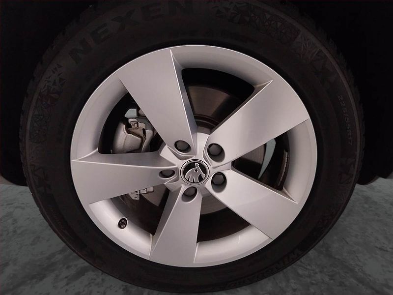 Škoda Karoq (2019) Style Plus 2.0 TDI - fotka 14 z 19