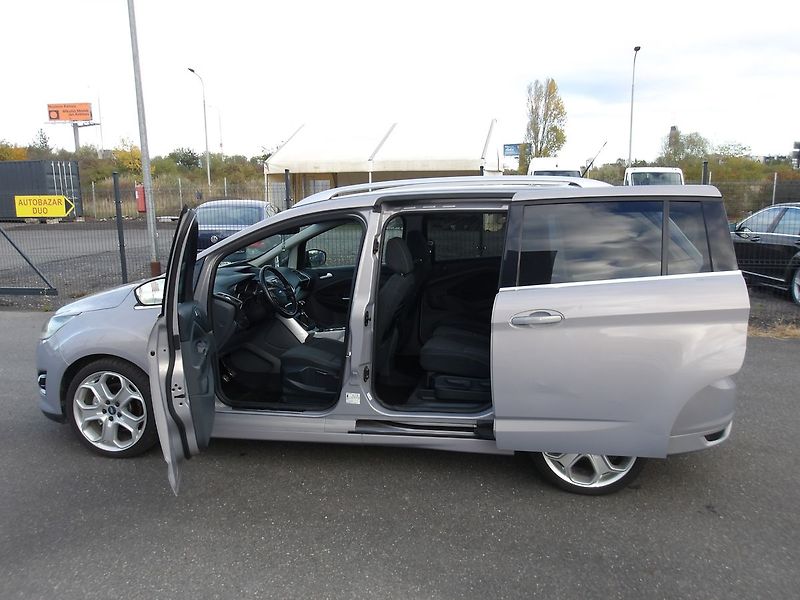 Ford C-MAX 1,6TDCi KRASAVEC !!! 7 MÍST ! - fotka 11 z 27
