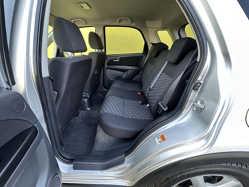 Suzuki SX4 (2008) 1.6/79kW+LPG*KLIMA*4x2*ČR - fotka 21 z 31
