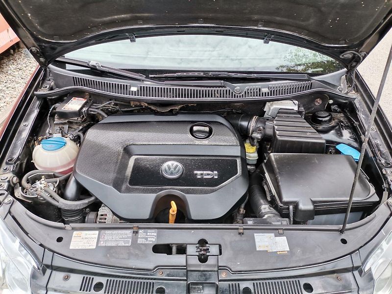 Volkswagen Polo (2005) 1.9TDi 96kw BLT 9N GTD 5dv. - fotka 19 z 28