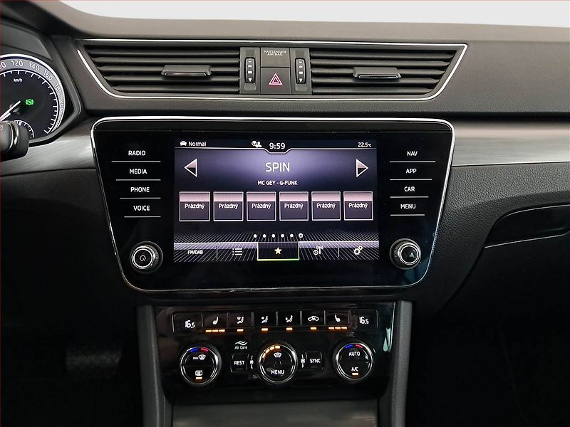 Škoda Superb (2021) Style 2.0 TDI - fotka 11 z 19
